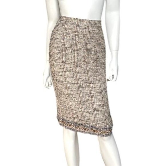 CHANEL 10P Ivory & Multi Colored Tweed Lesage Fringe Hem Pencil Skirt - Picture 3 of 12